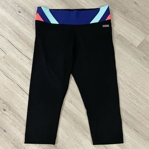 VS PINK Ultimate YOGA Capris/Cropped Leggings Med